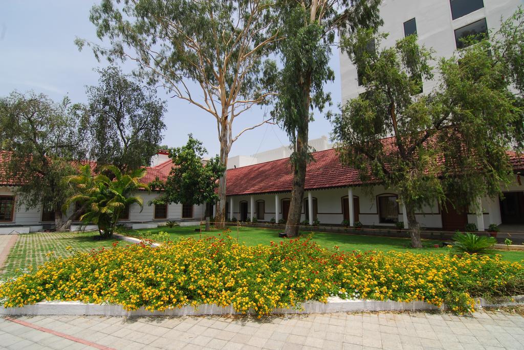 Chanakya Bnr Hotel Ranchi Esterno foto