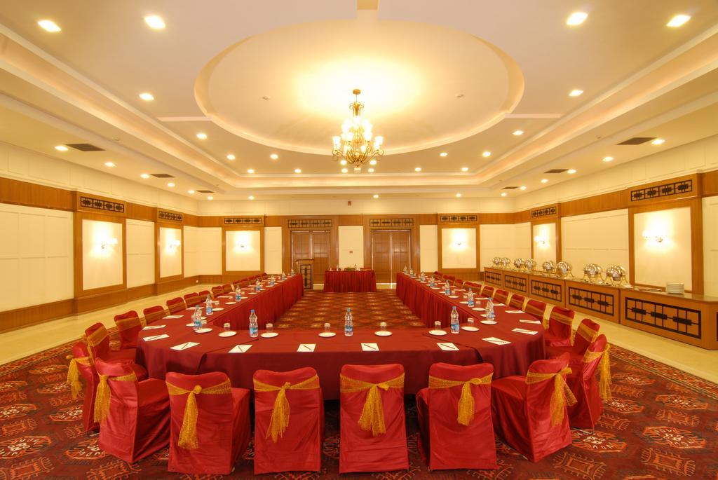 Chanakya Bnr Hotel Ranchi Esterno foto