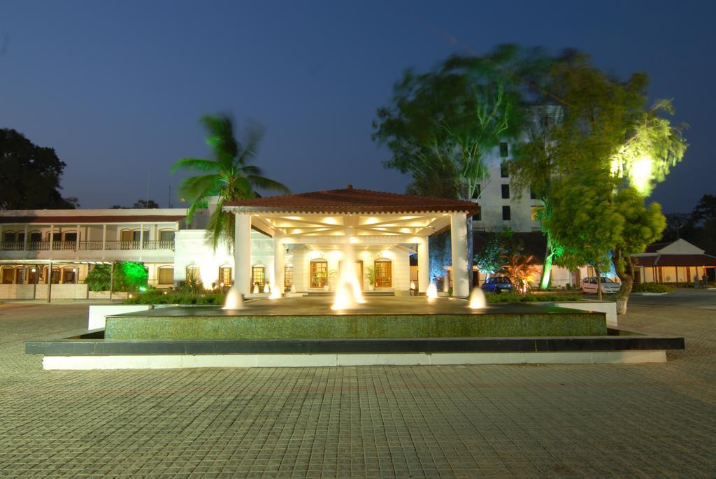 Chanakya Bnr Hotel Ranchi Esterno foto