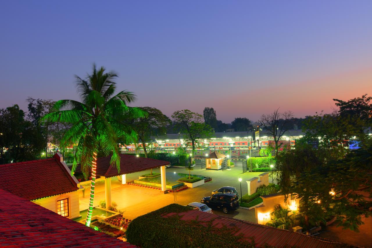 Chanakya Bnr Hotel Ranchi Esterno foto