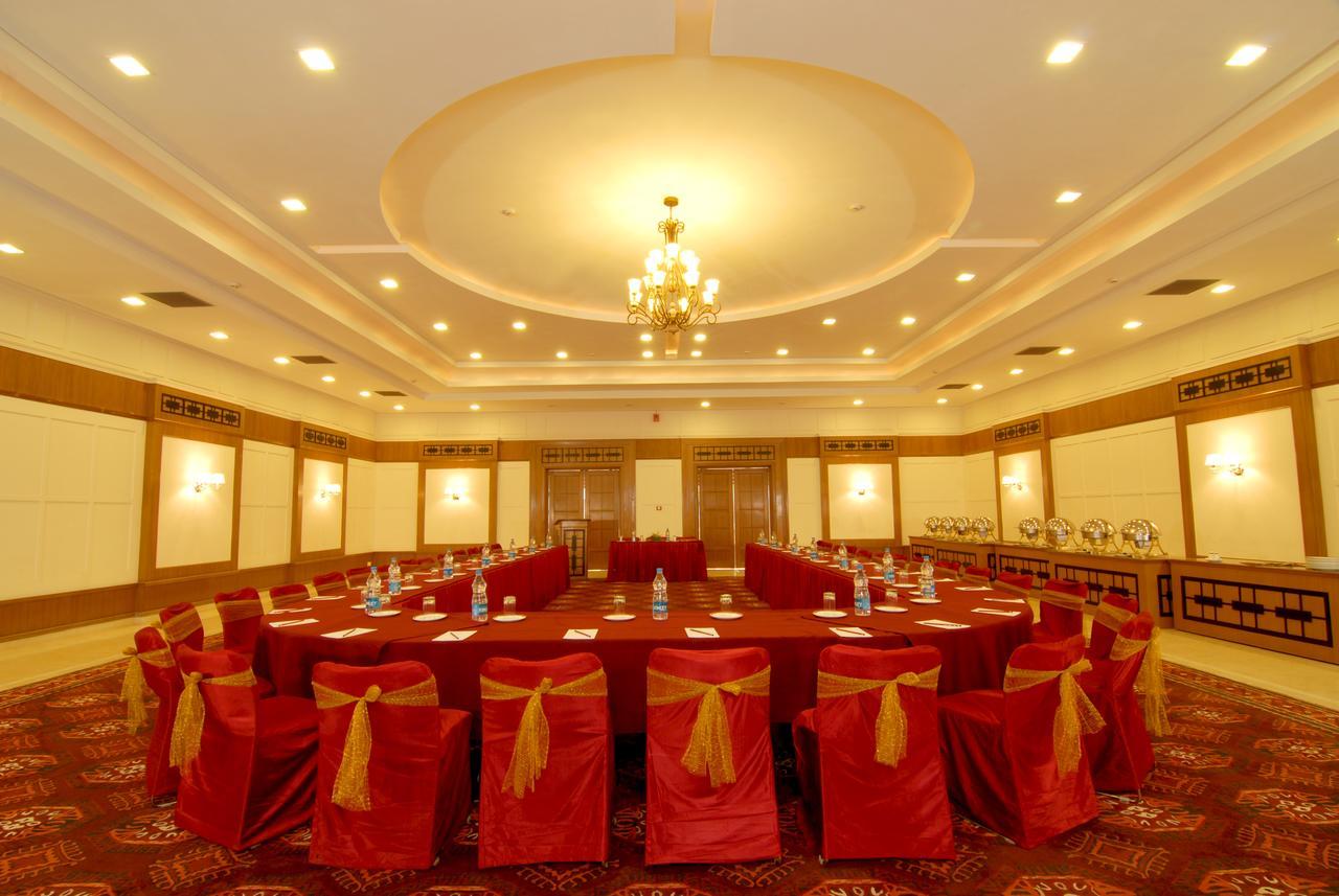 Chanakya Bnr Hotel Ranchi Esterno foto