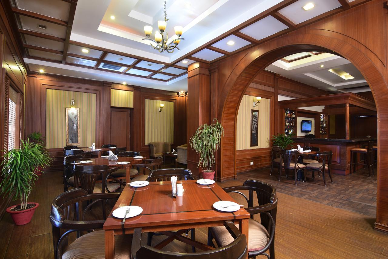 Chanakya Bnr Hotel Ranchi Esterno foto