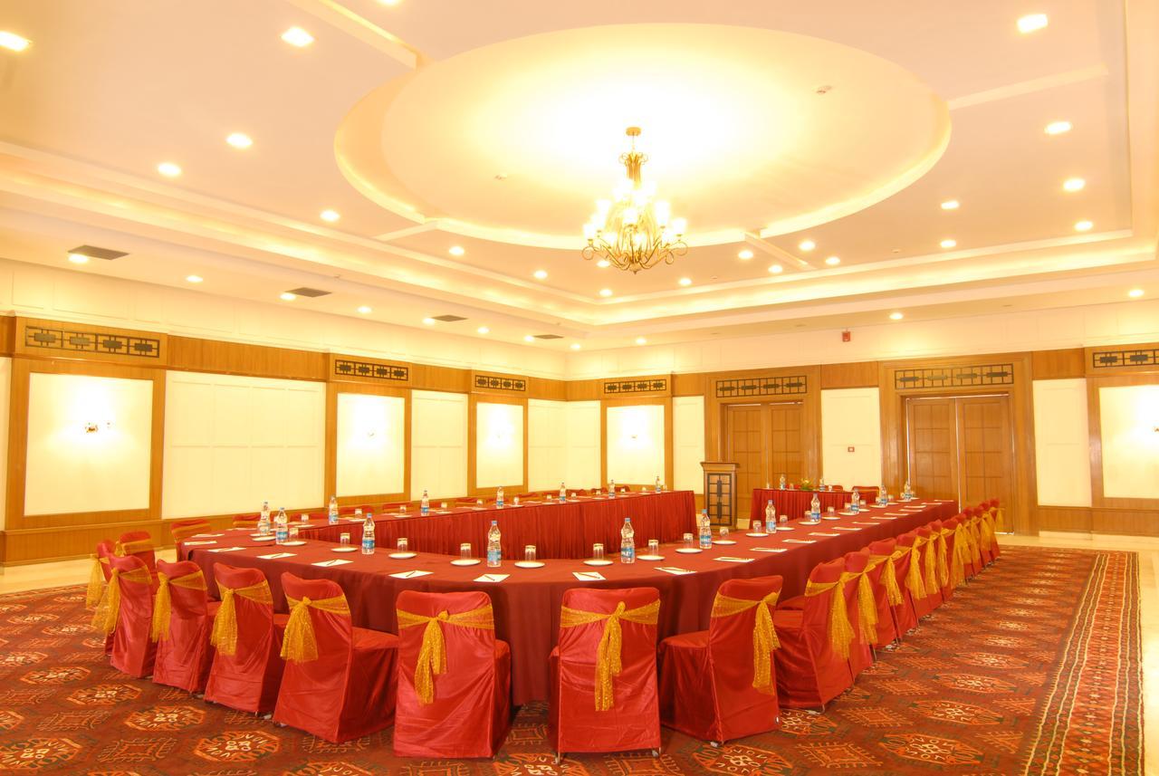 Chanakya Bnr Hotel Ranchi Esterno foto
